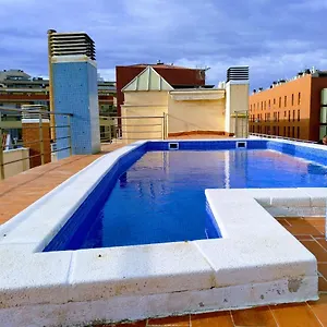 Piso En Centro +piscina+terraza+vistas Apartamento Terrassa